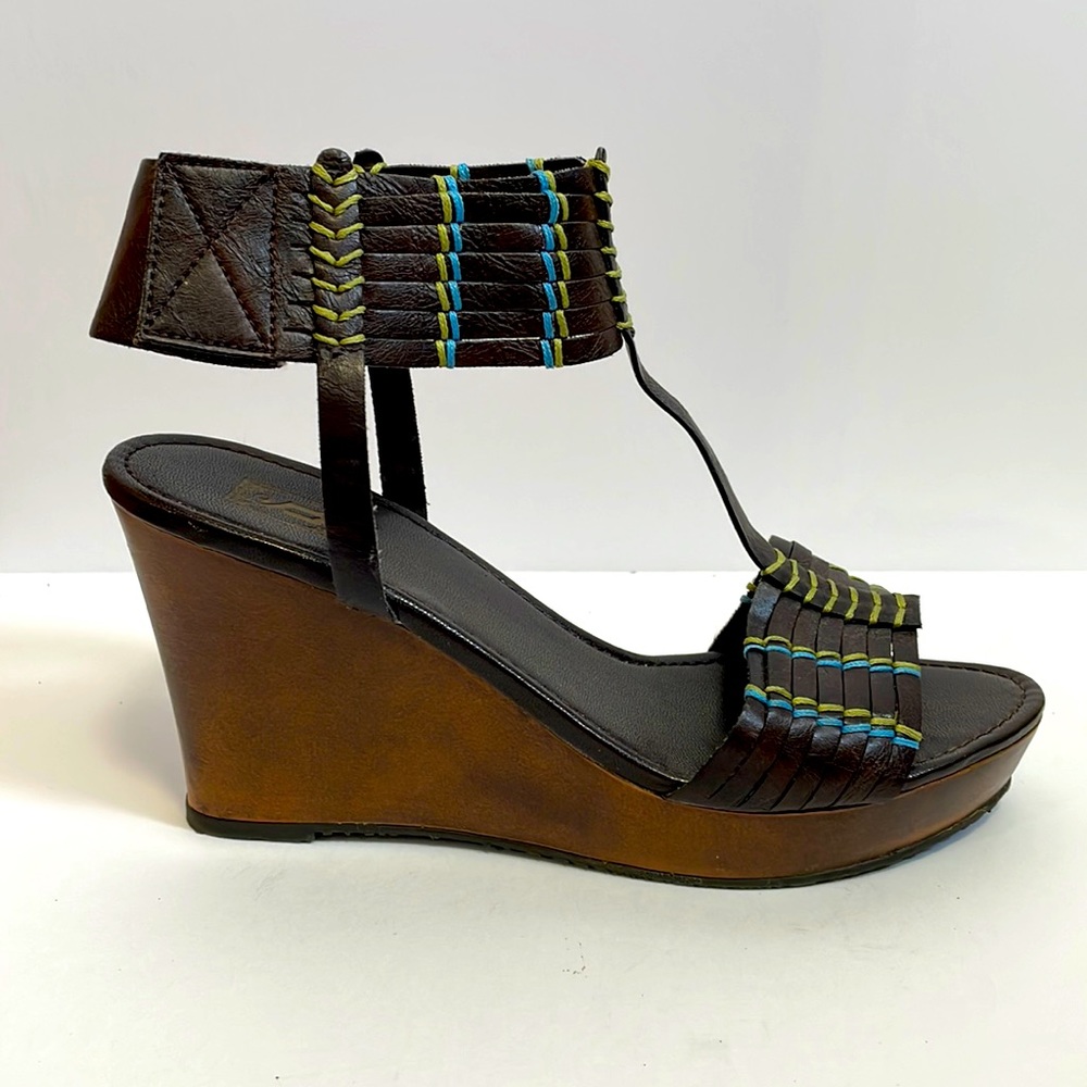 Brand new Decree wedges size 9